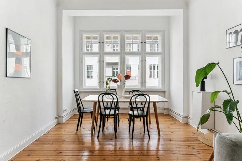 Beautiful & furnished alt-bau apartment in Neukölln — photo 1